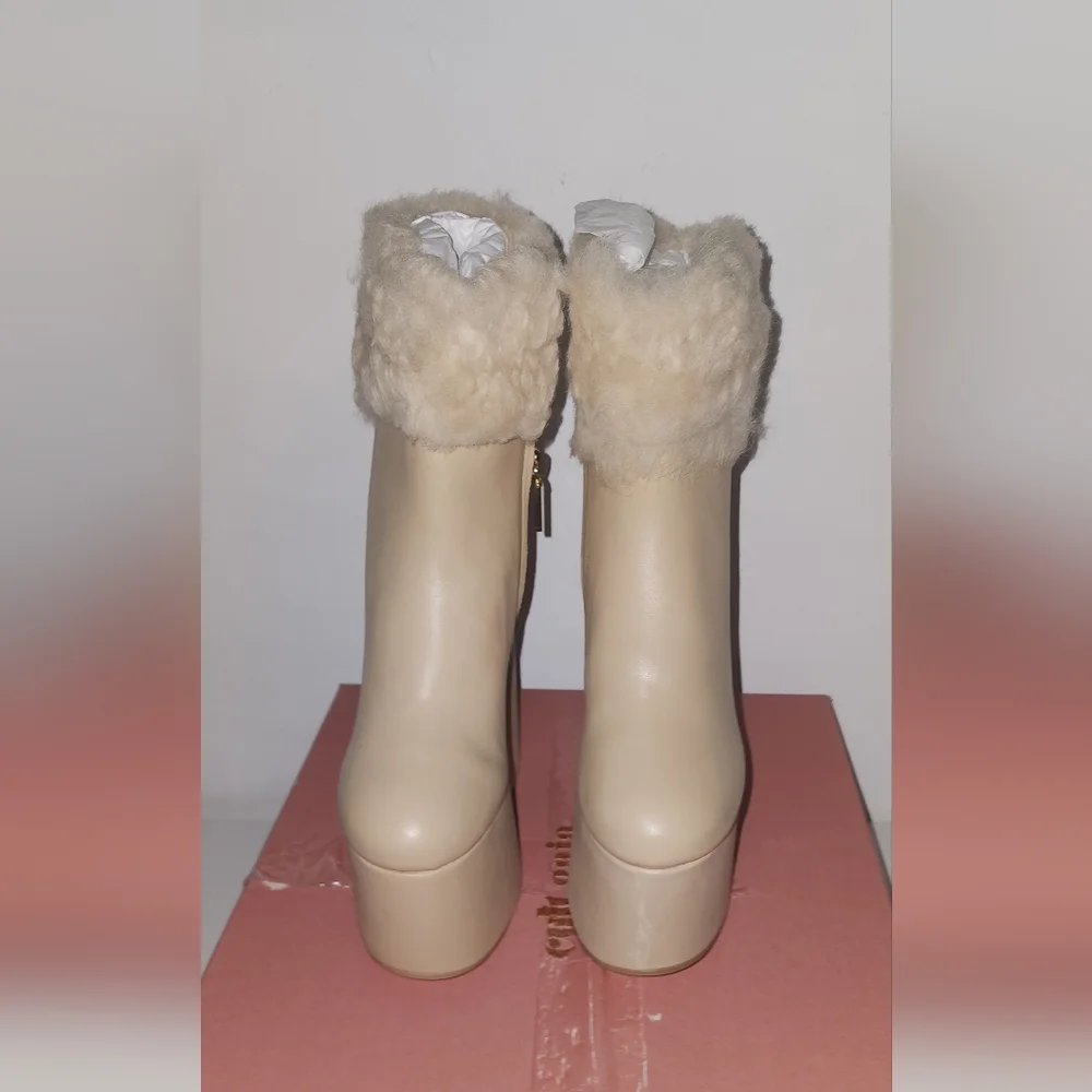 NIB- Cult Gaia Katya Genuine Shearling Boot Sz 5.5